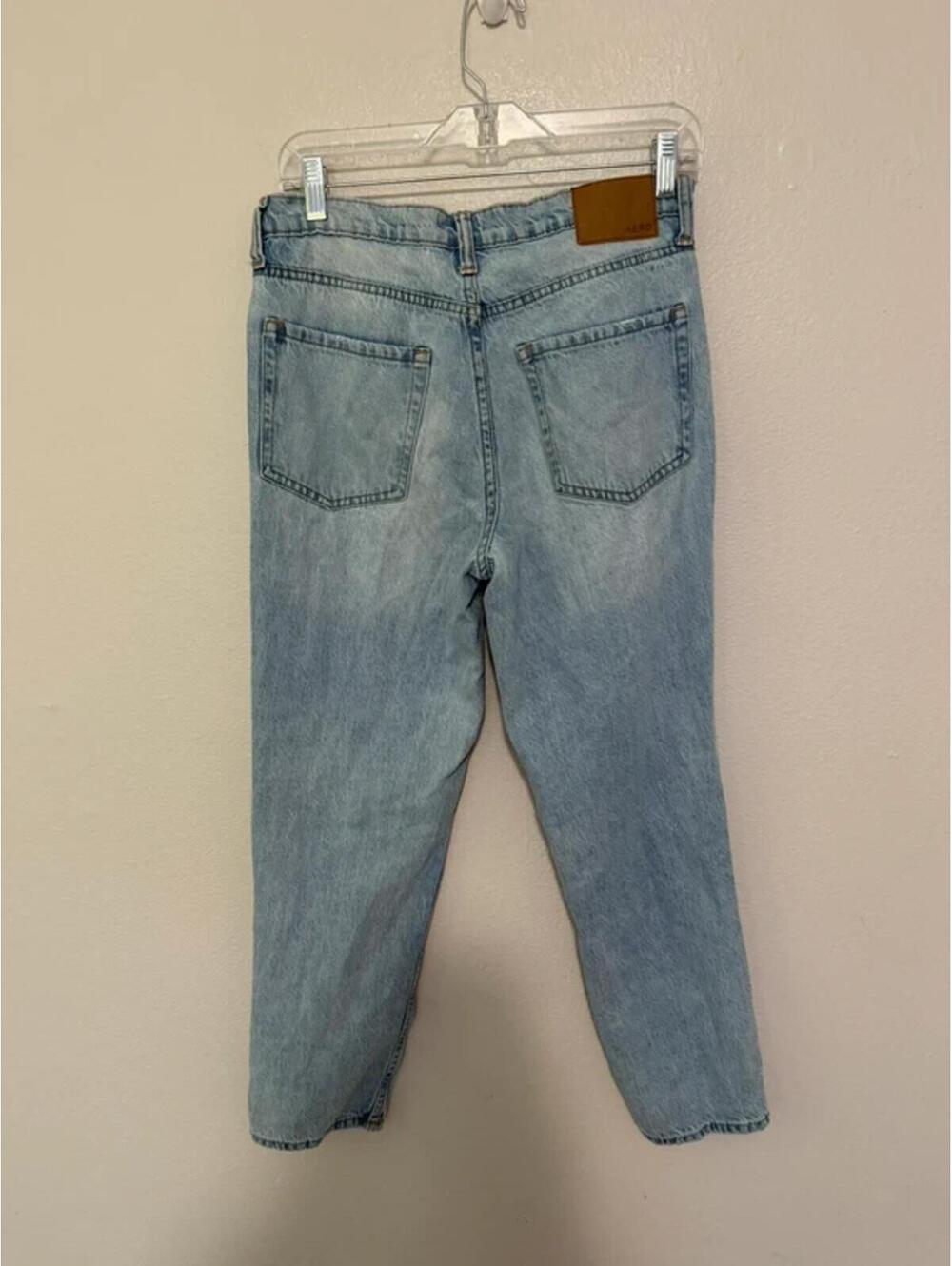 Aeropostale mom jeans size 4 - Picture 3 of 4